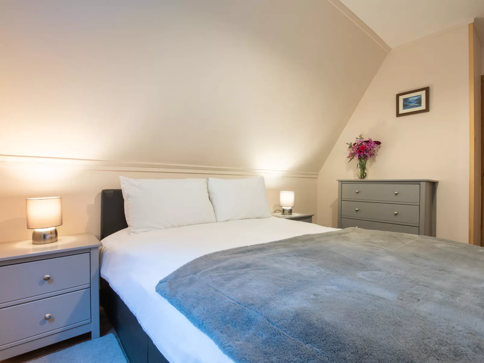 Loch Lochy Retreat-Inside