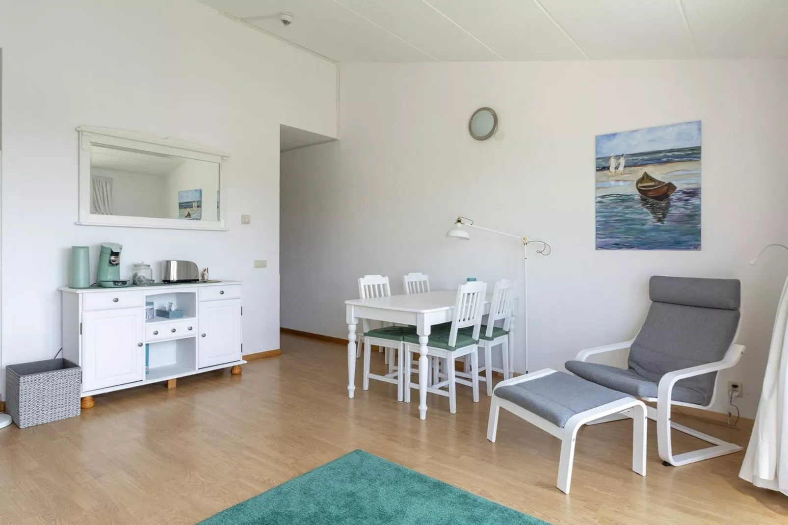 Strandslag 225-Dining room