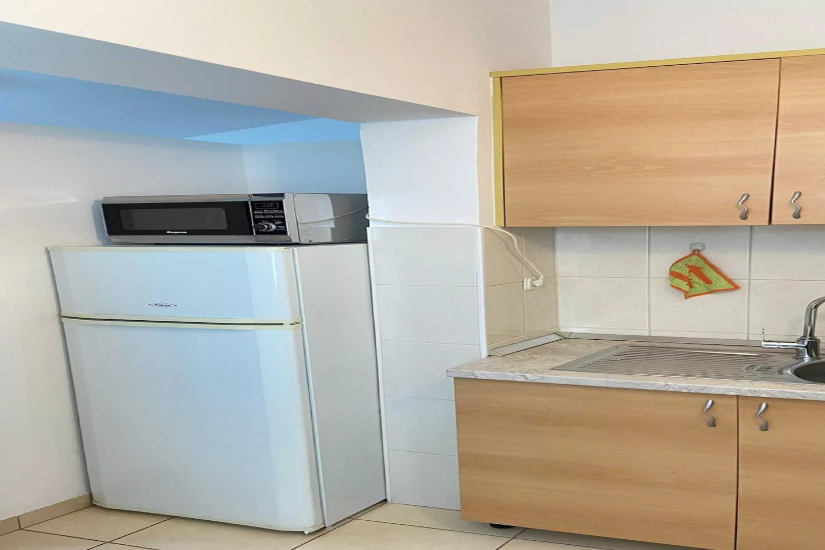 Apartments Tiho & Jelena- One Bedroom Apartment with Balcony and Sea View (Maestral)-Kitchen