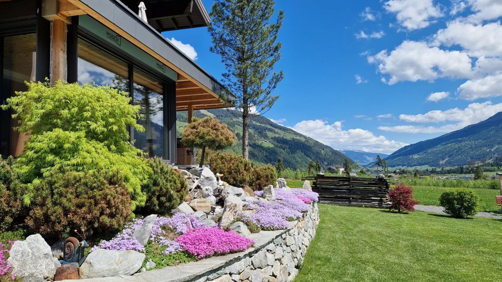 Moser-Exterior summer