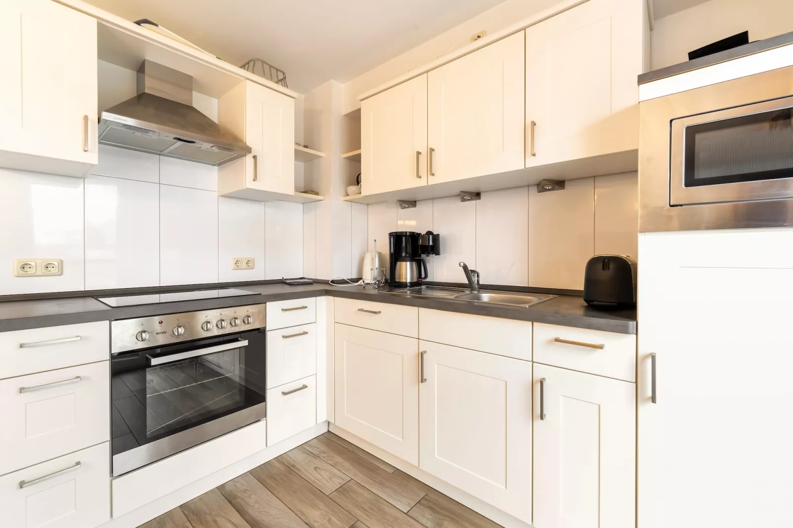Fischerhaus Classic 301-Kitchen