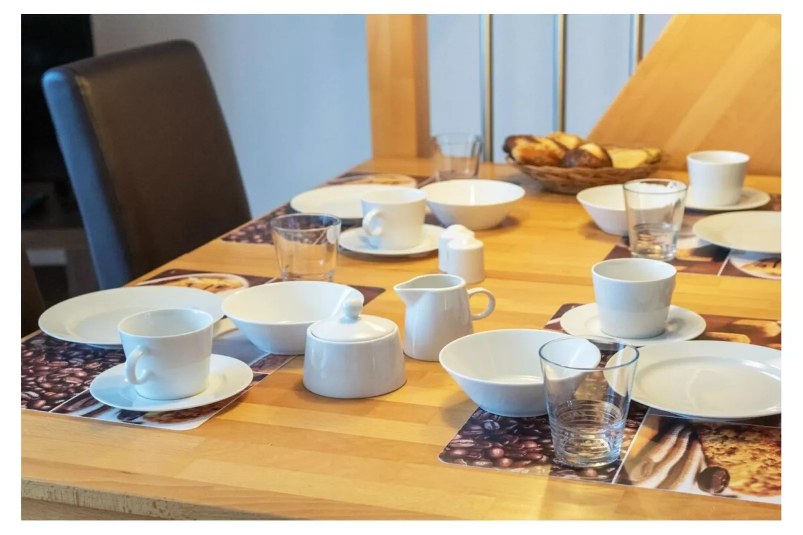 259245-Dining room