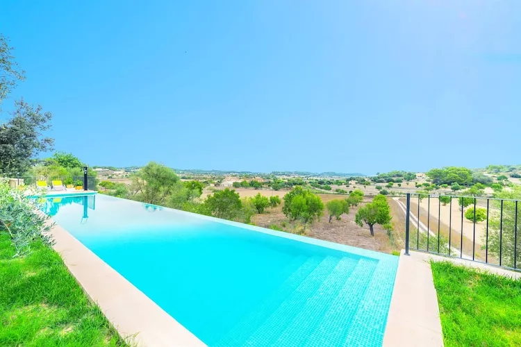 Sa Serra-Exterior summer