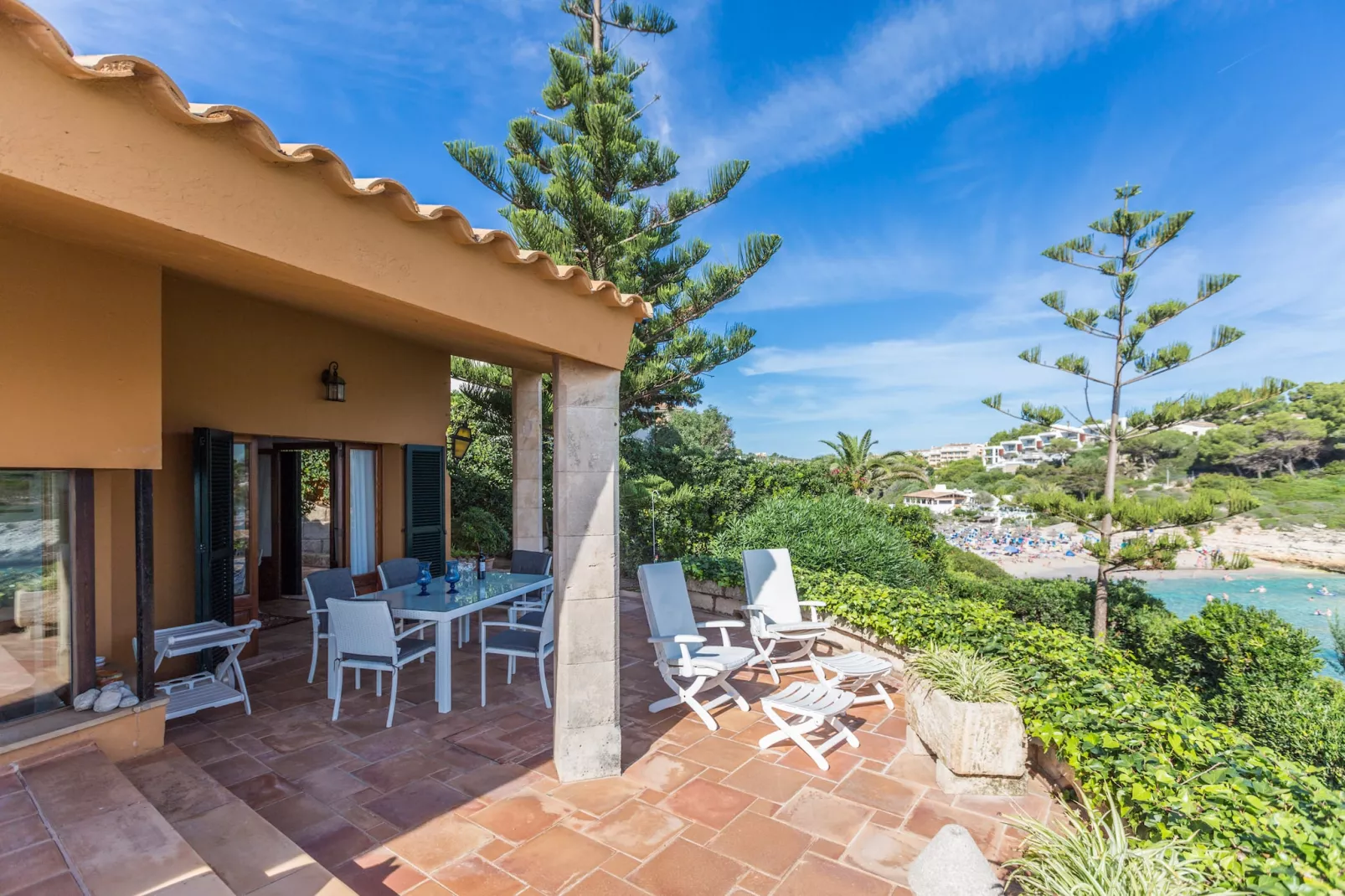 Es Mirador-Exterior summer