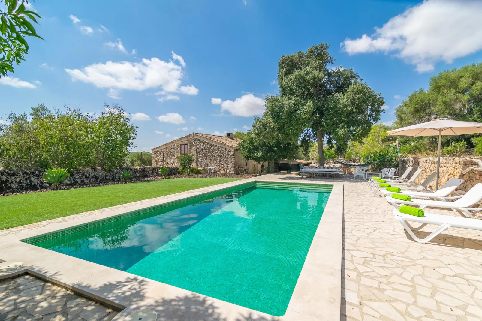 poolofhouse