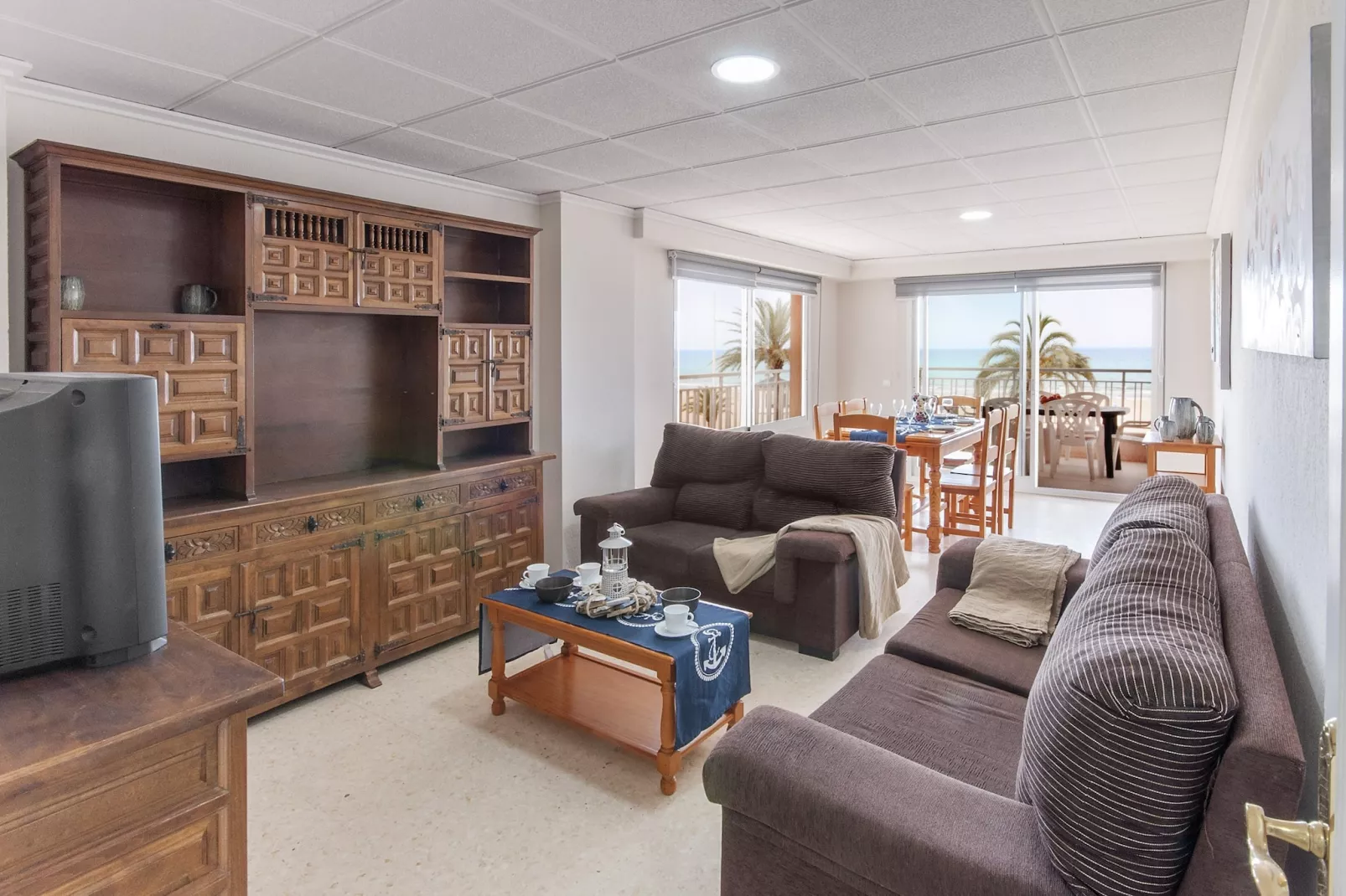 Piropo-Living room