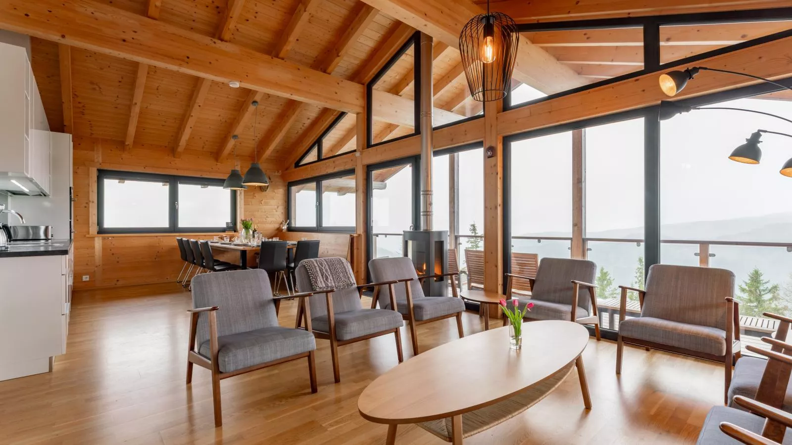 Alpina Lodge-Indoor