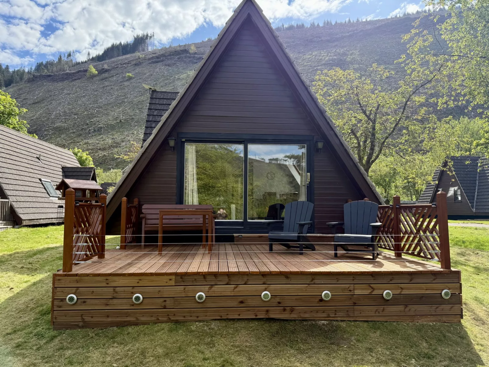 Lodge 6-Outside