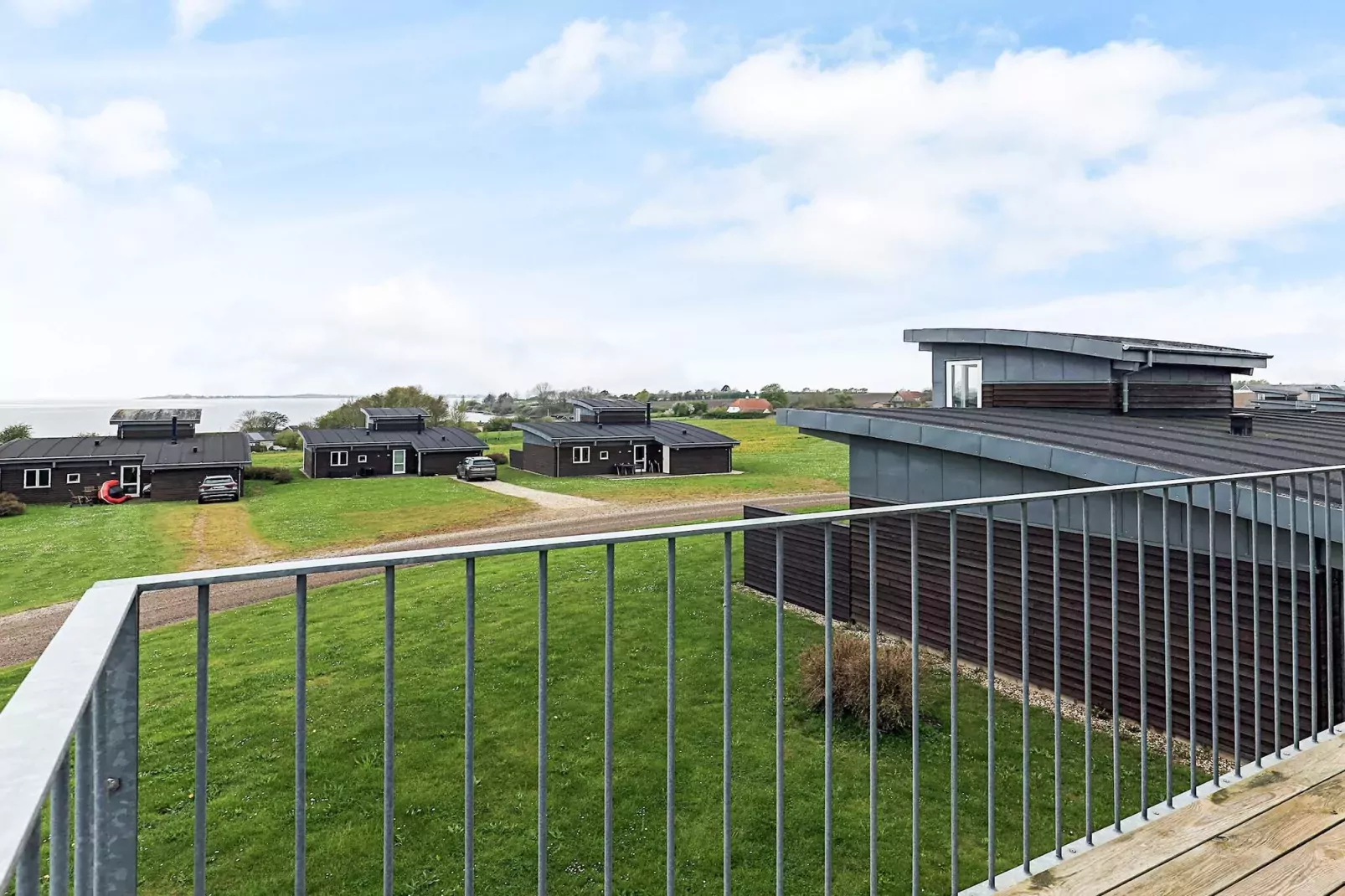Well-maintained holiday home in Faborg-Water view