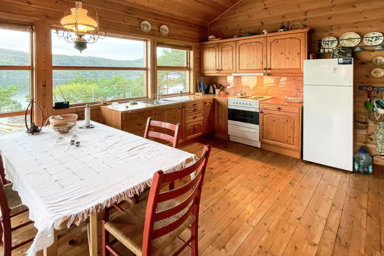 7 person holiday home in Hjelmeland