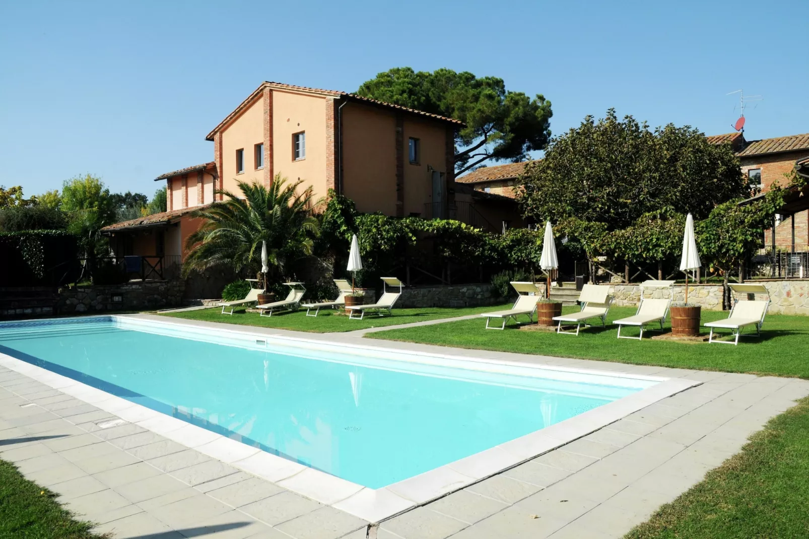 Fiordalisi-Piscine