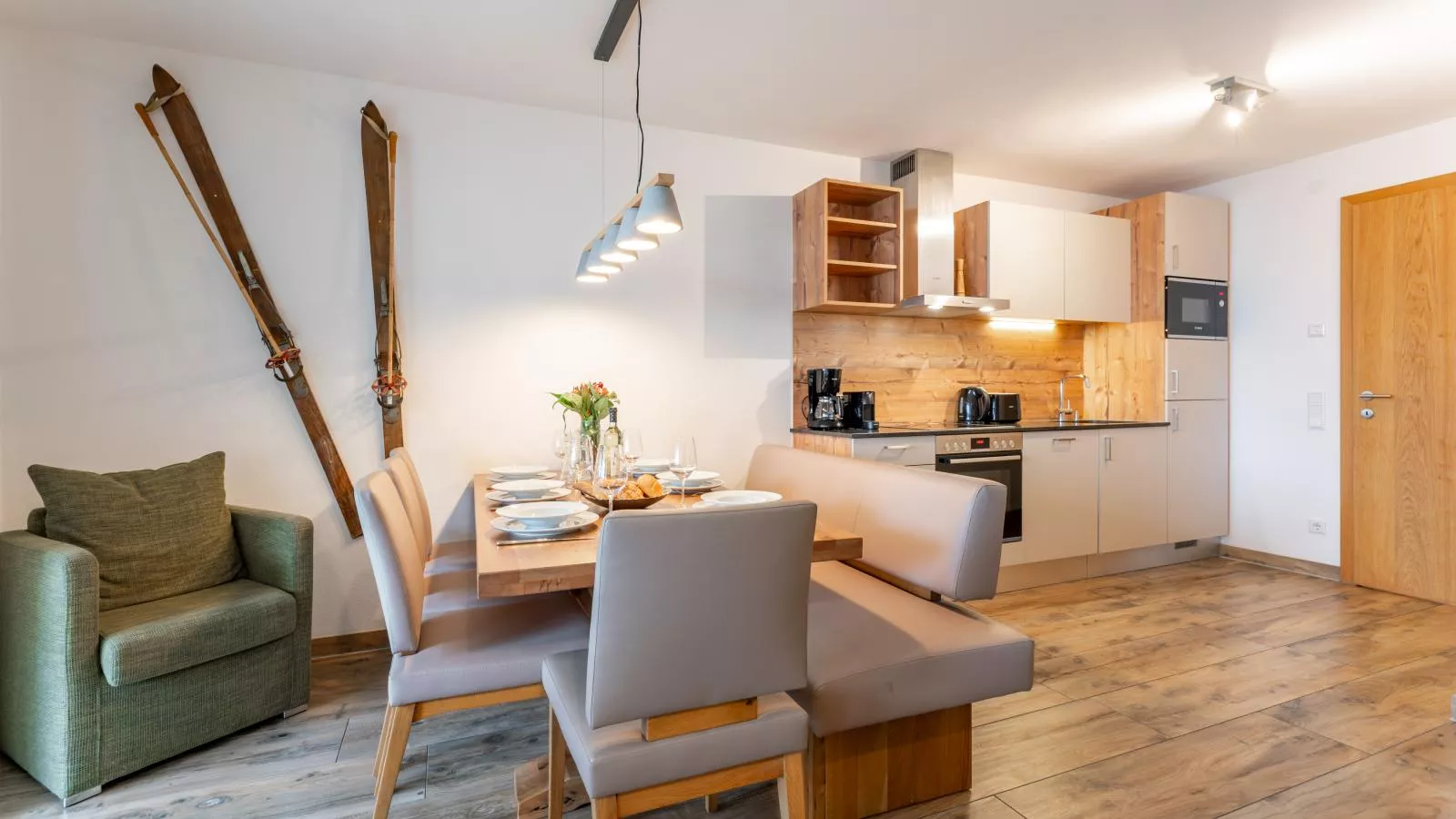 Tauern Suites Mitterwirt TOP 301-Dining room