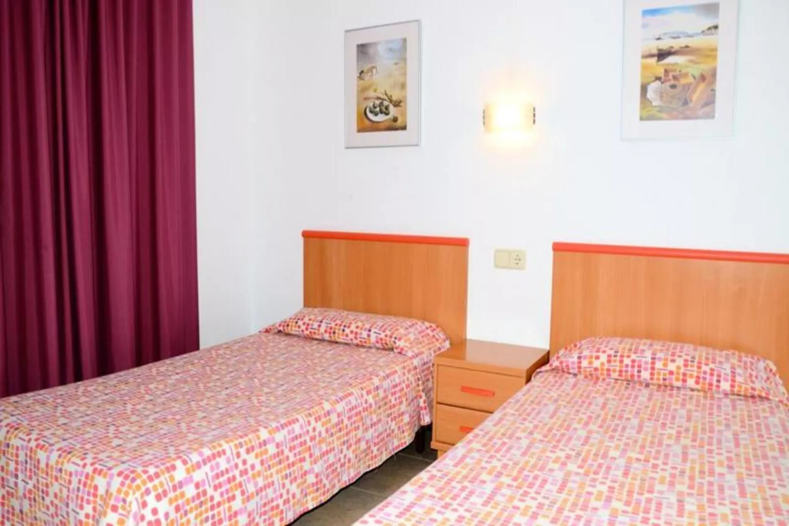 Appartements à L'Estartit-Außenbereich Sommer