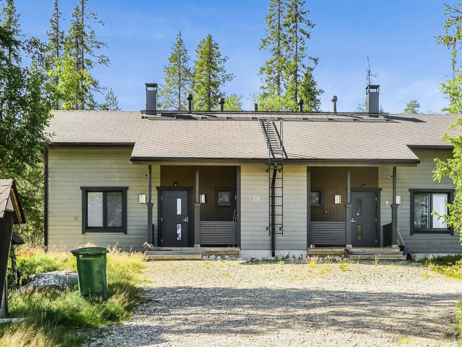 Aihki pine cottage-Outside