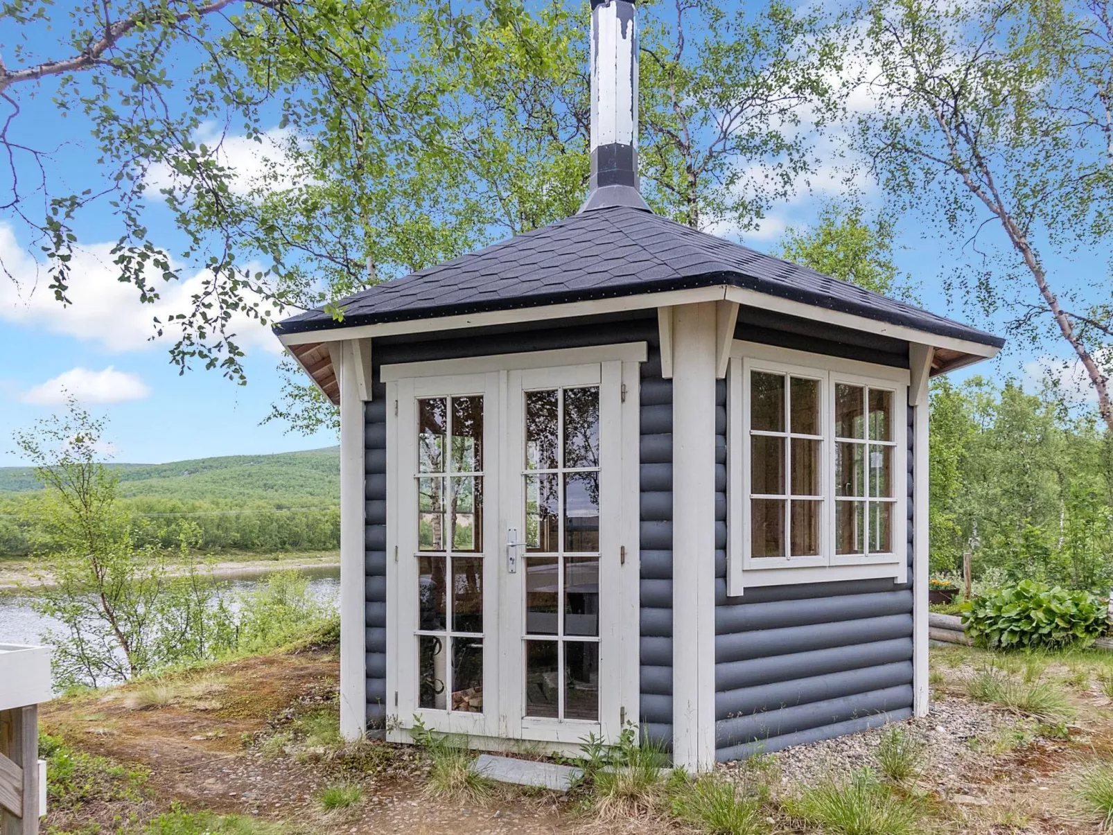 Mökki tenolla