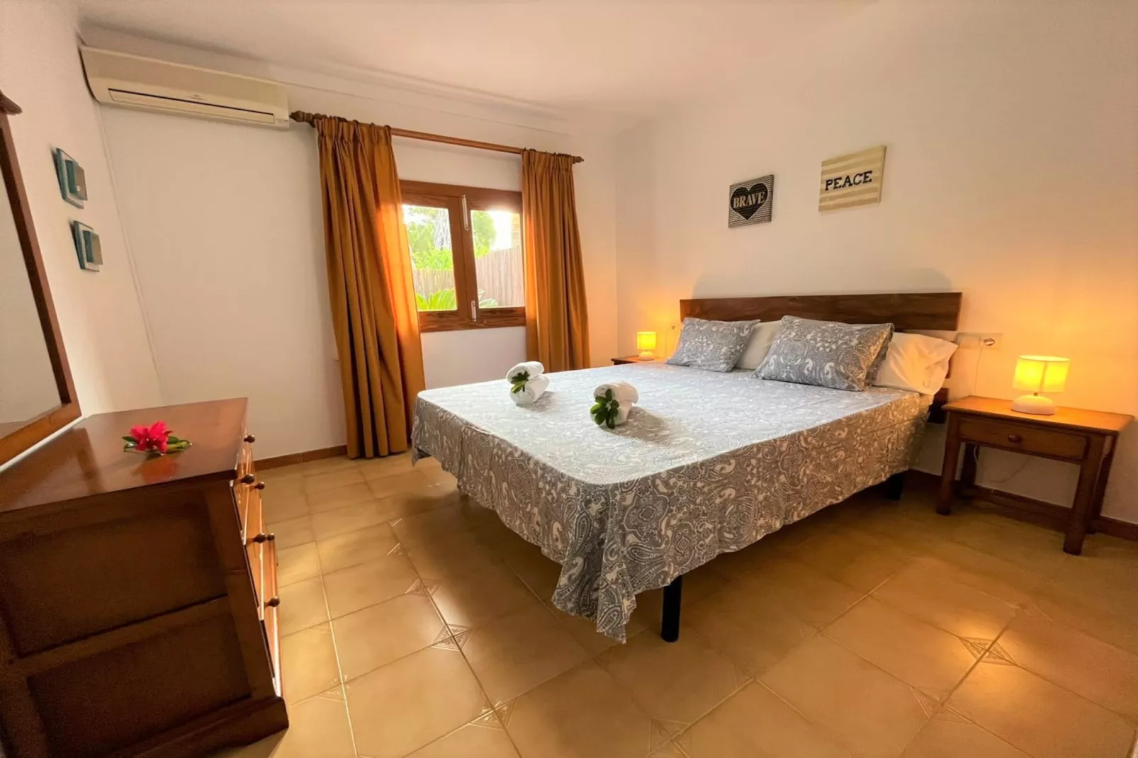 Eden Lago-Bedroom