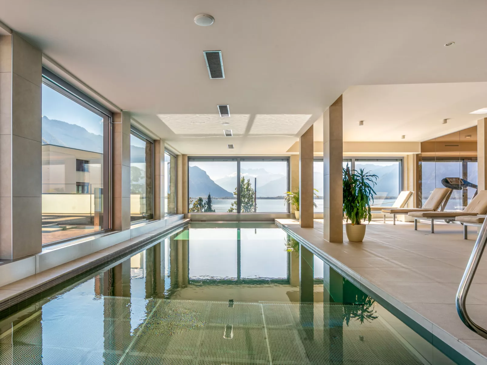 Le National Montreux-Inside