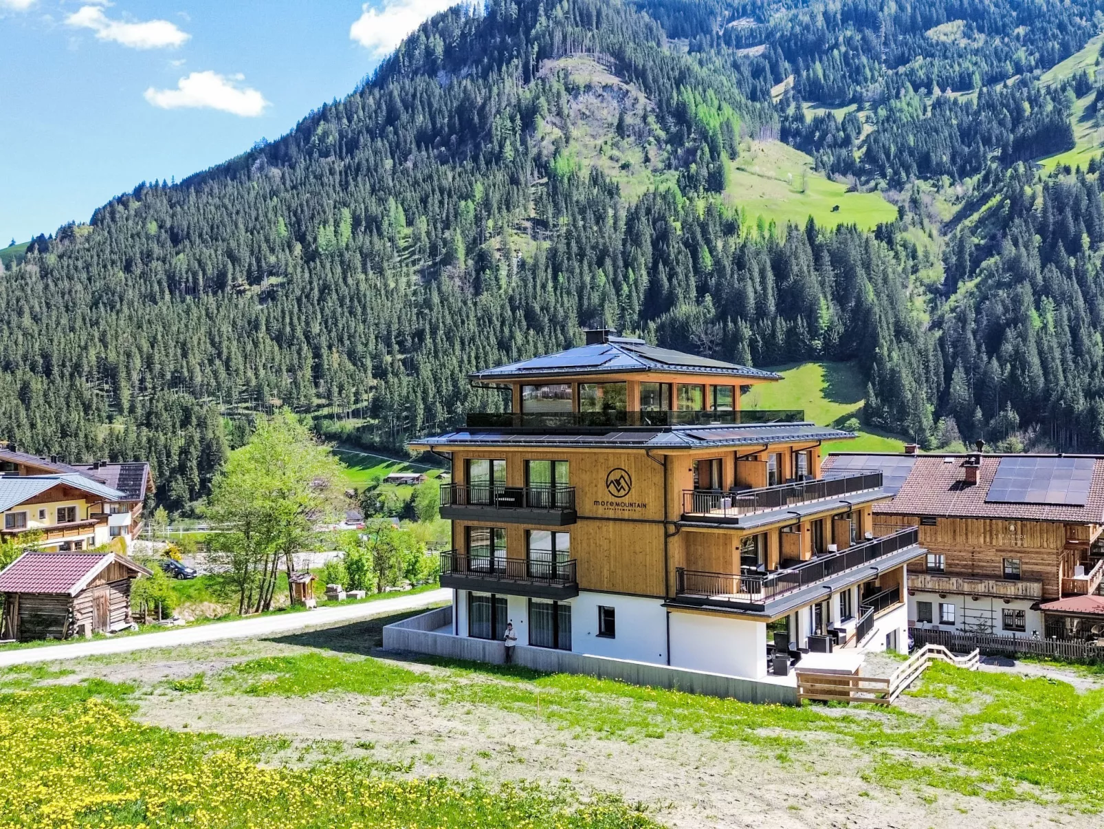 Mountain Suite Nr 201-Outside