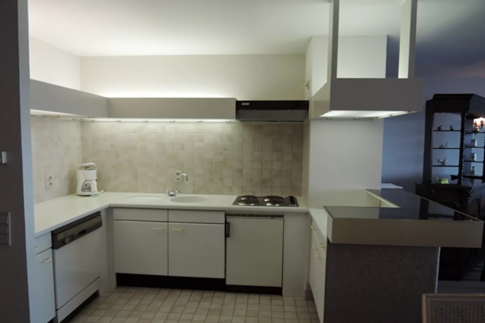 FLAIR 0202/ 2B-Kitchen