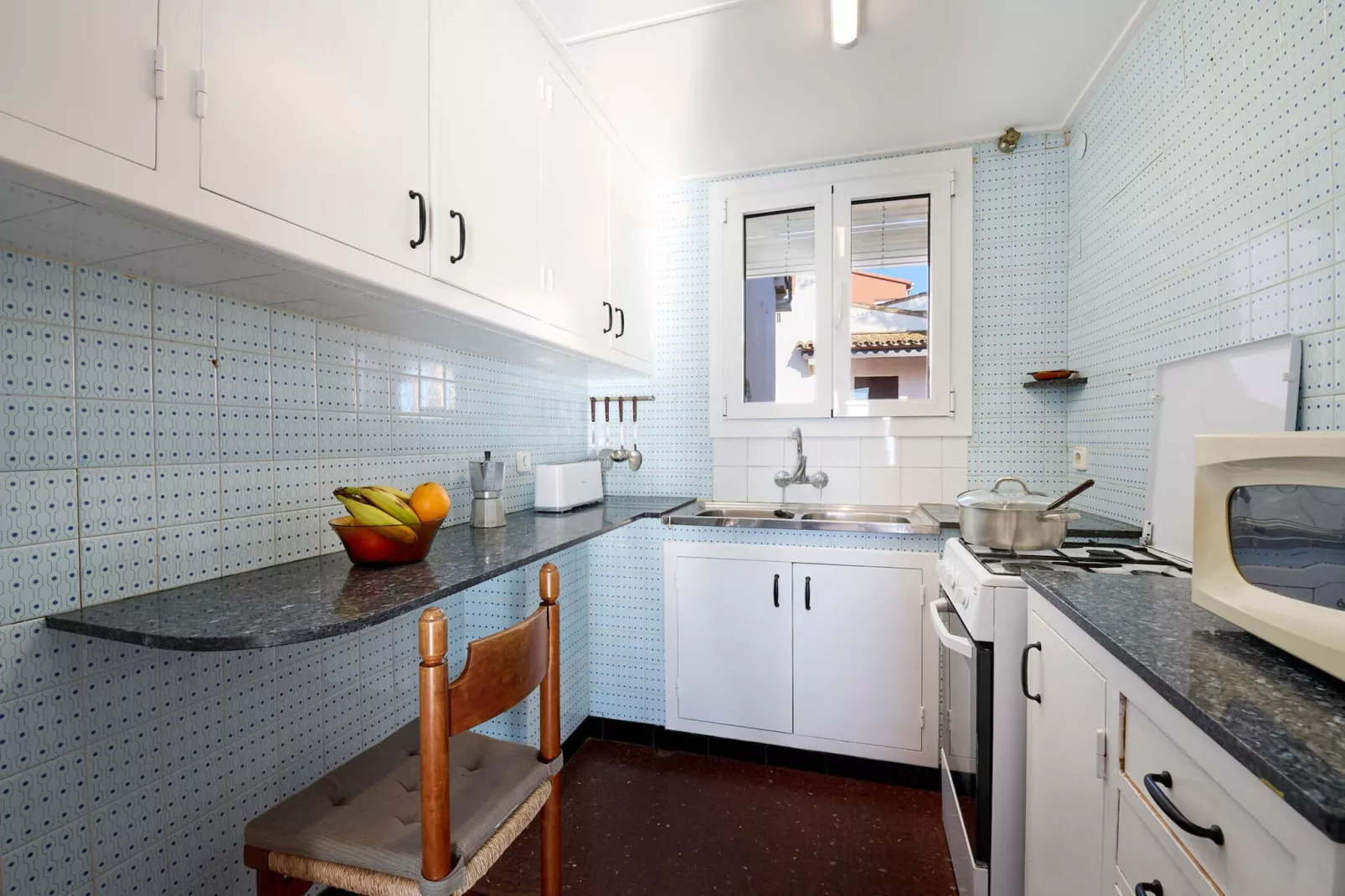 Pruneda-Kitchen