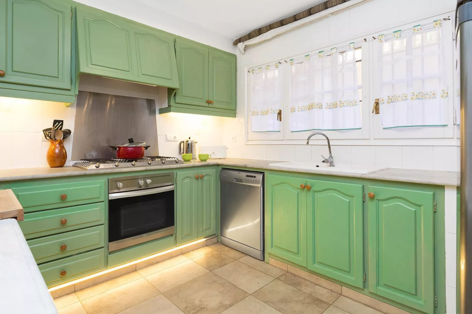 Ses Brises 31-Kitchen