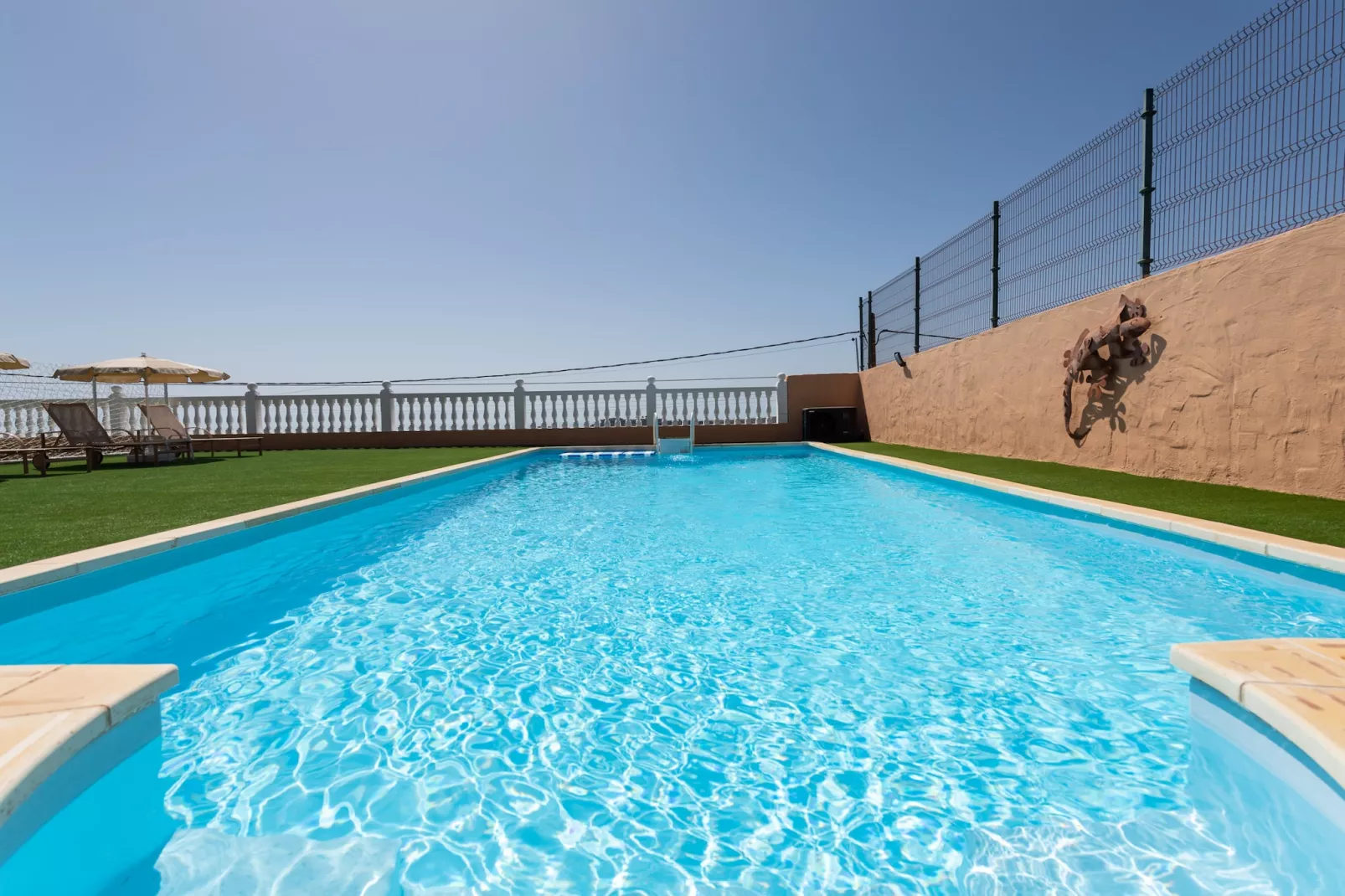 poolofhouse