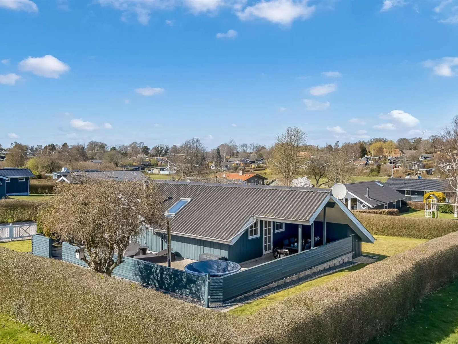 "Aika" - 450m from the sea-Outside