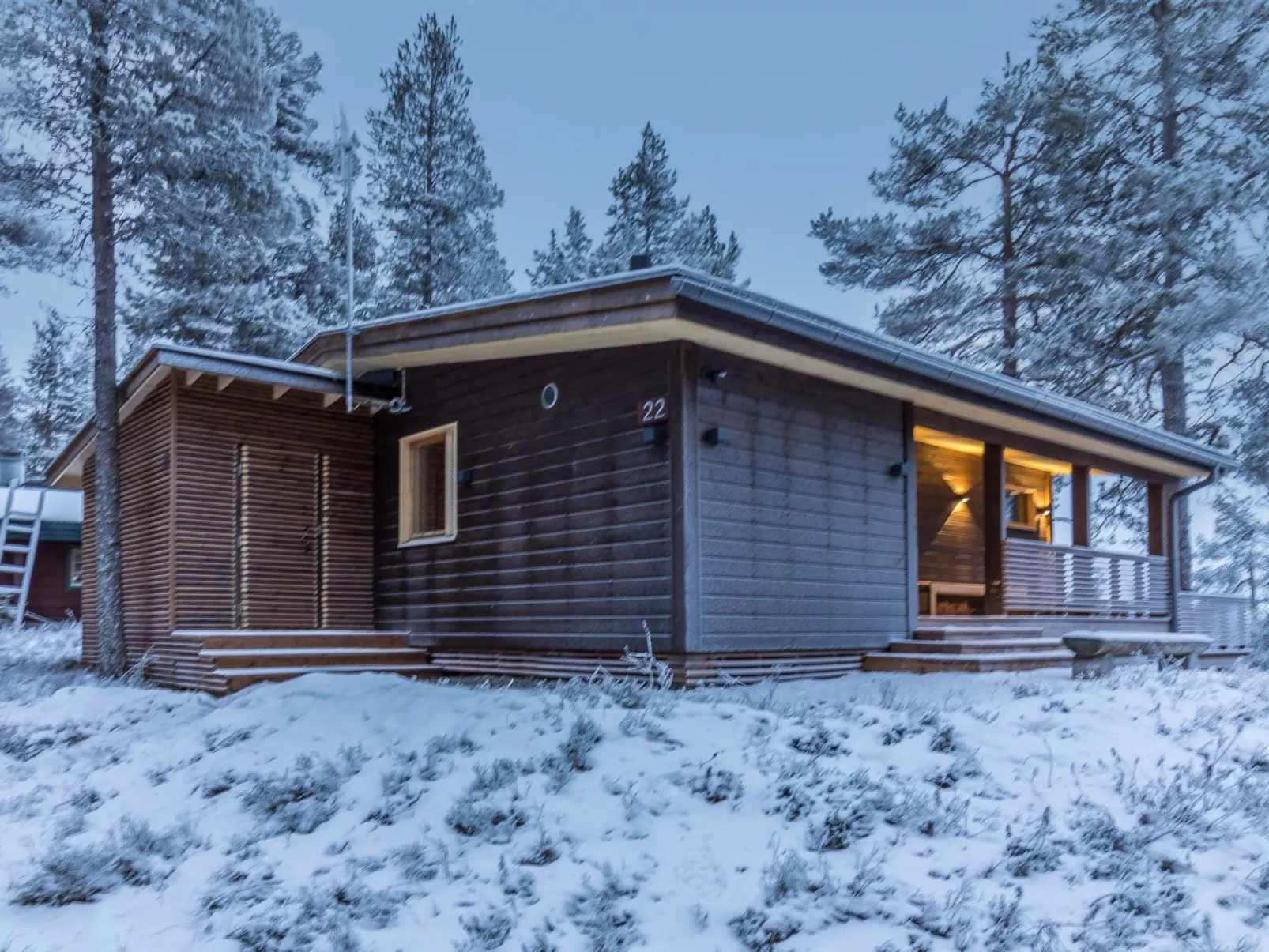 Kelokaltiokylän maja 22