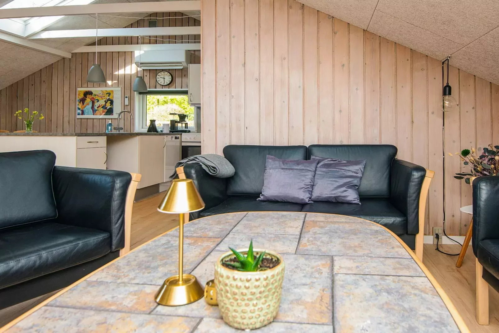 Gîte familial avec terrasse et pelouse