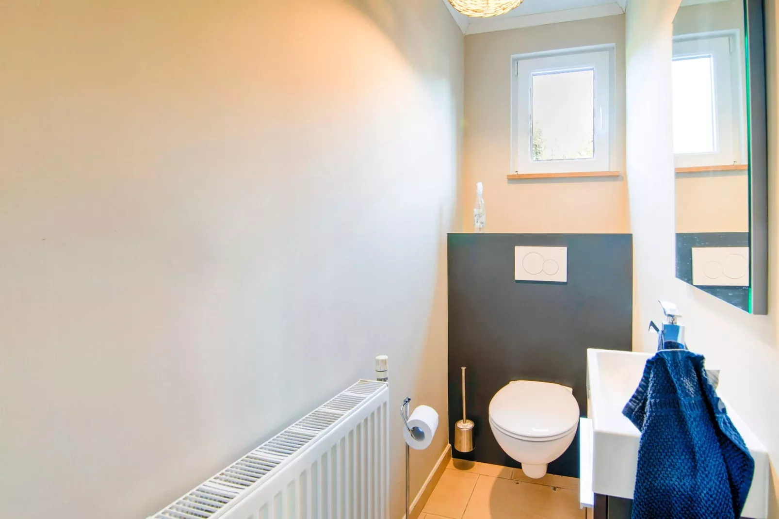 Chant d'Oiseau-Bathroom