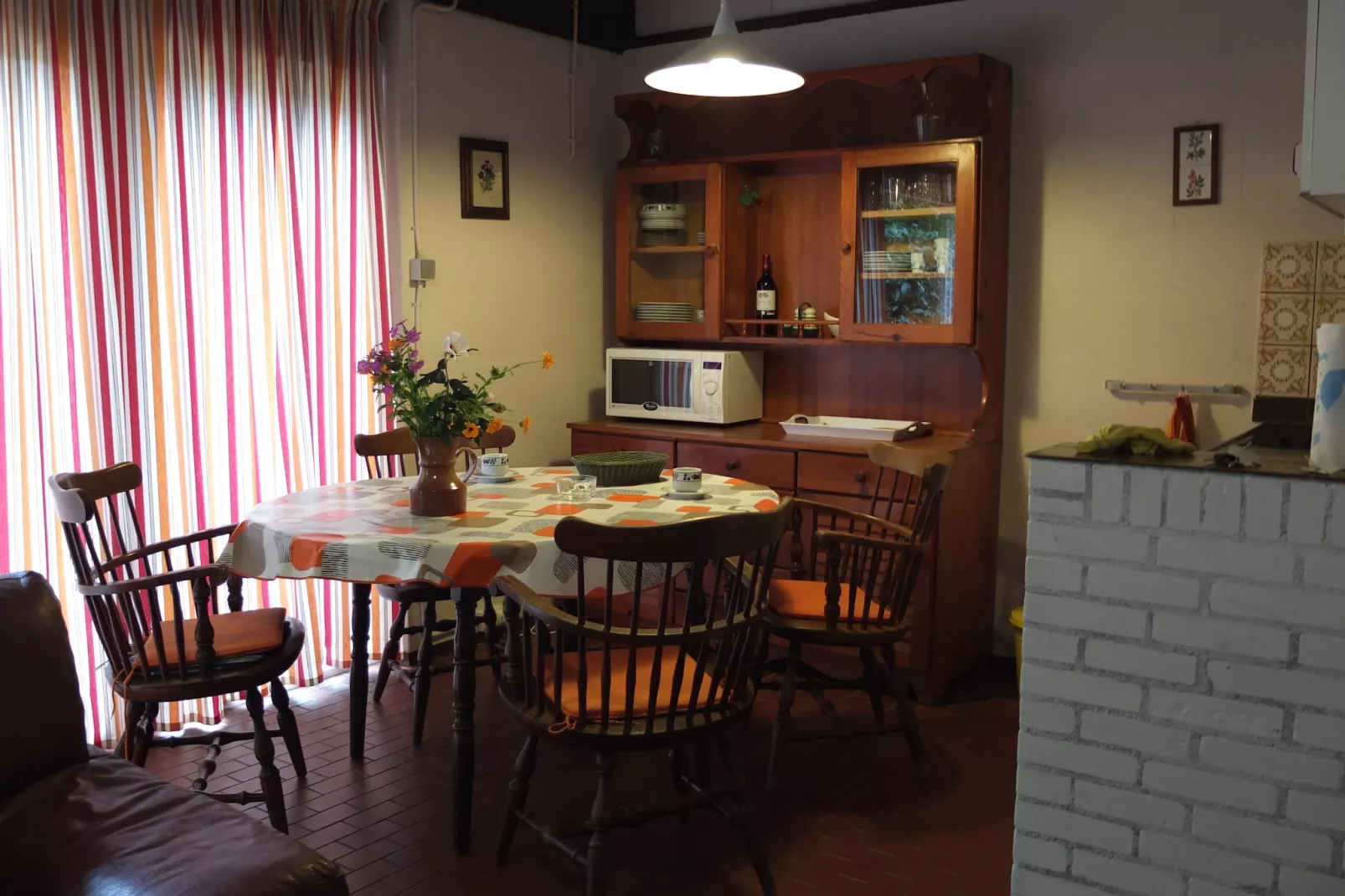 Aux Trois Frontières-Kitchen