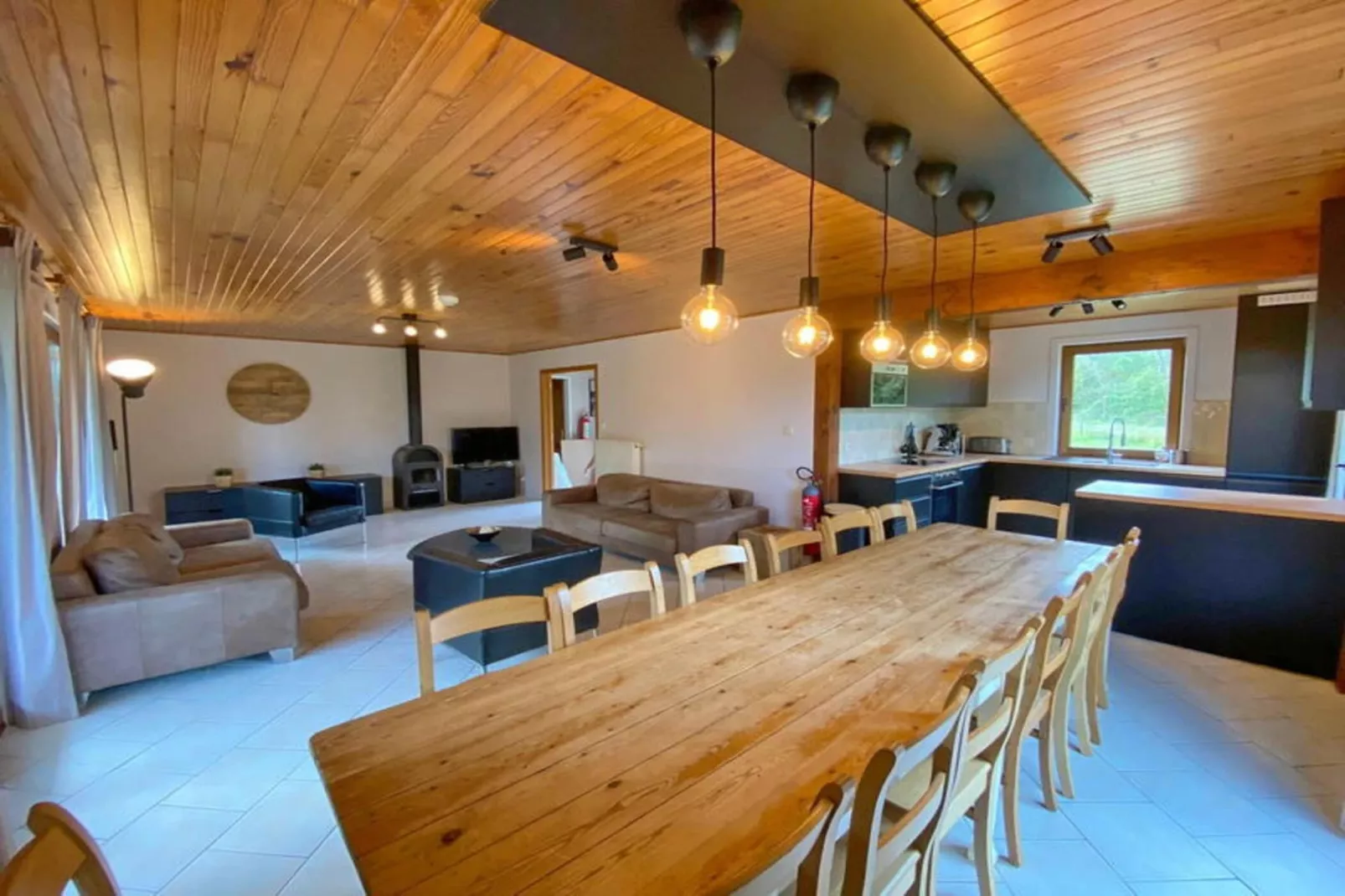 LE BERCAIL-Dining room
