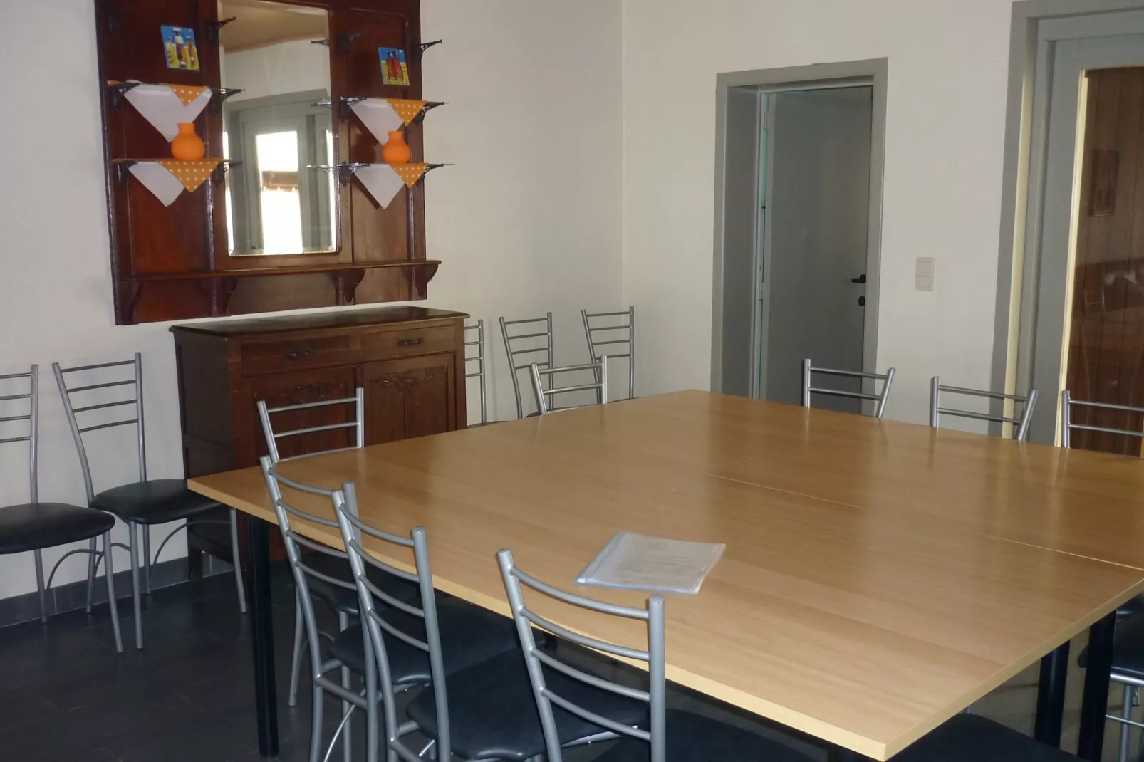 De Snoeibijl-Dining room