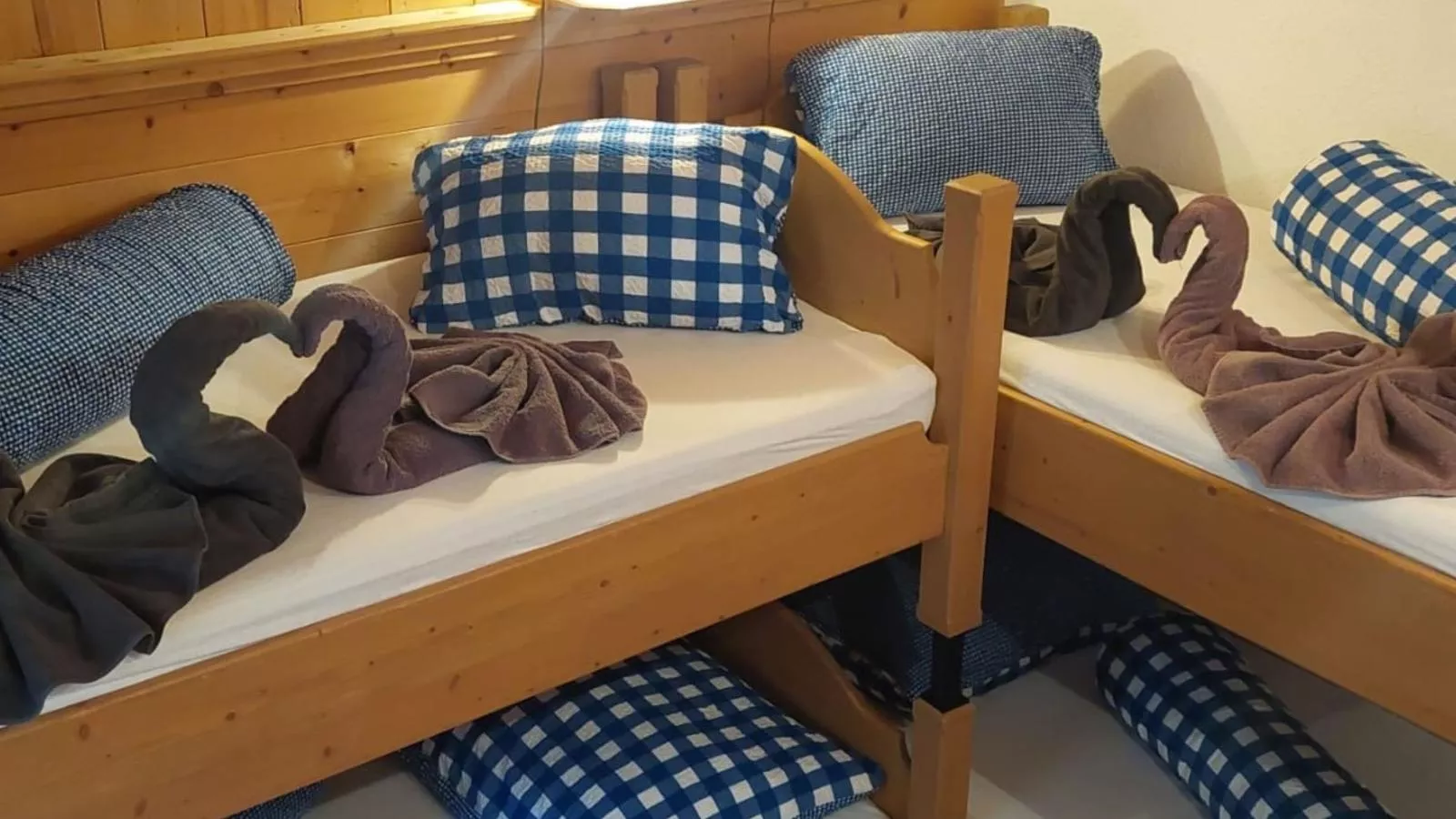 Lisa und Emely-Intérieur