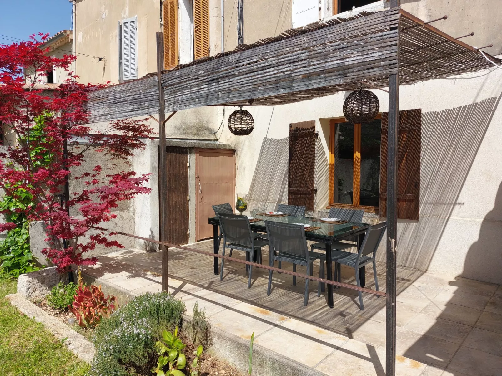 La Bastide Neuve-Draußen