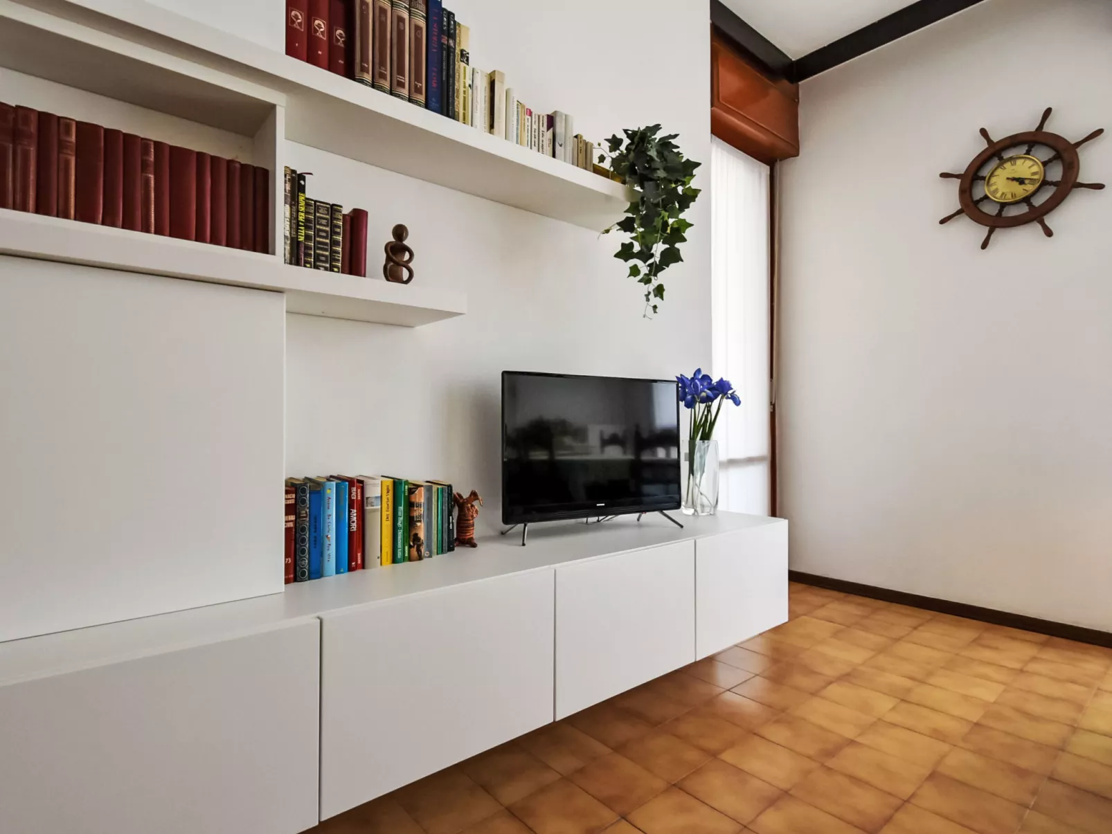 Park Apartment-Inside