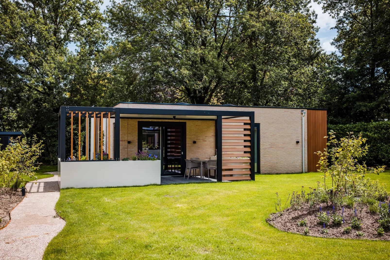 Dwergarend 17-19-Exterior summer