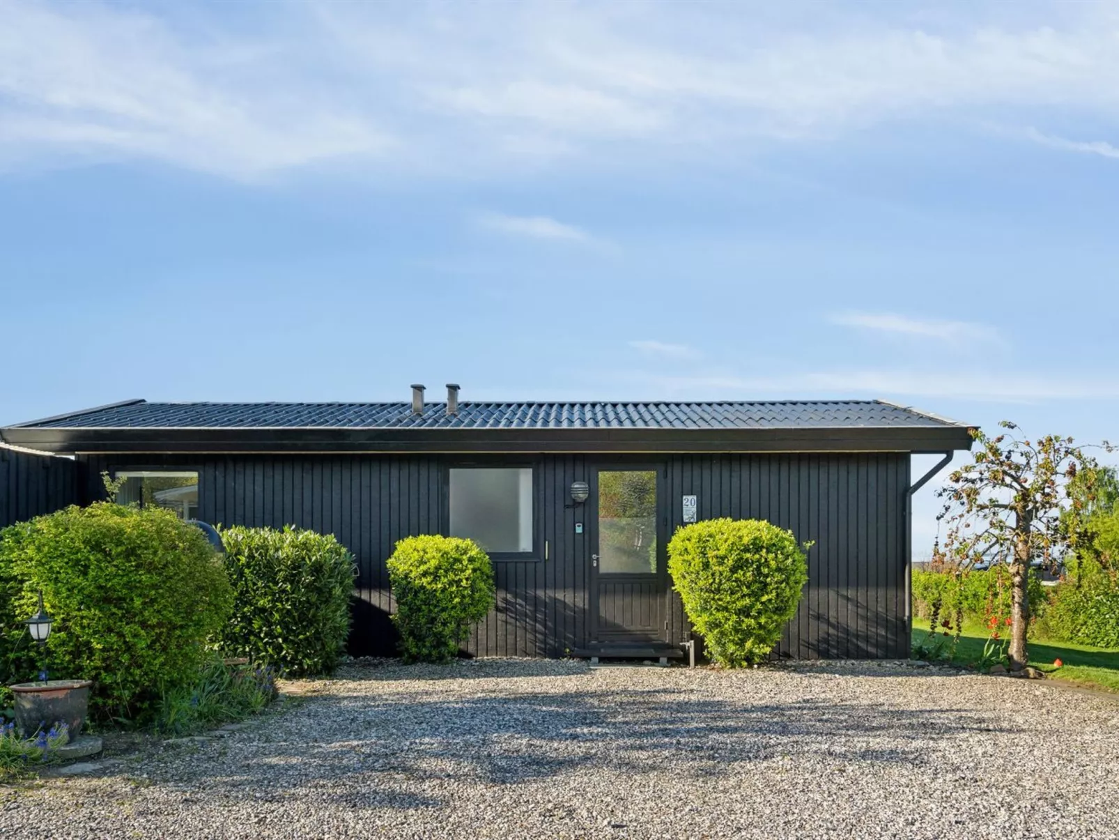 "Manfred" - 250m from the sea-Draußen