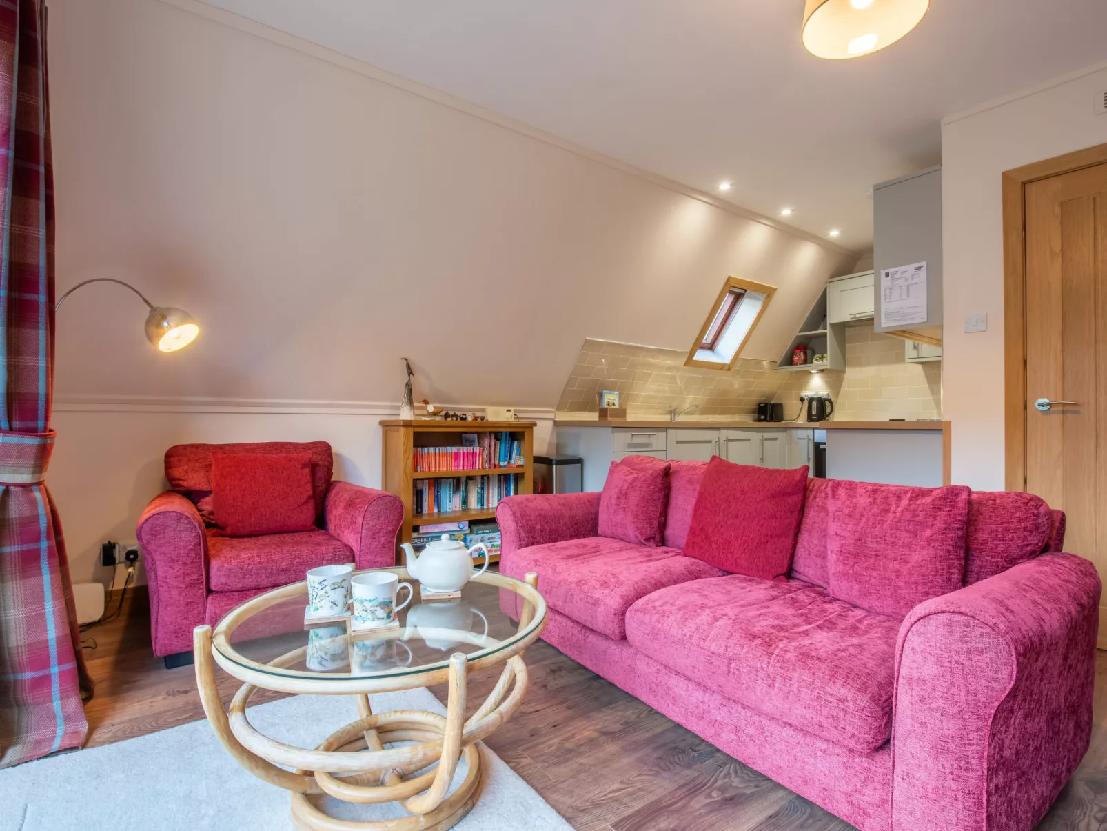 Loch Lochy Retreat-Inside