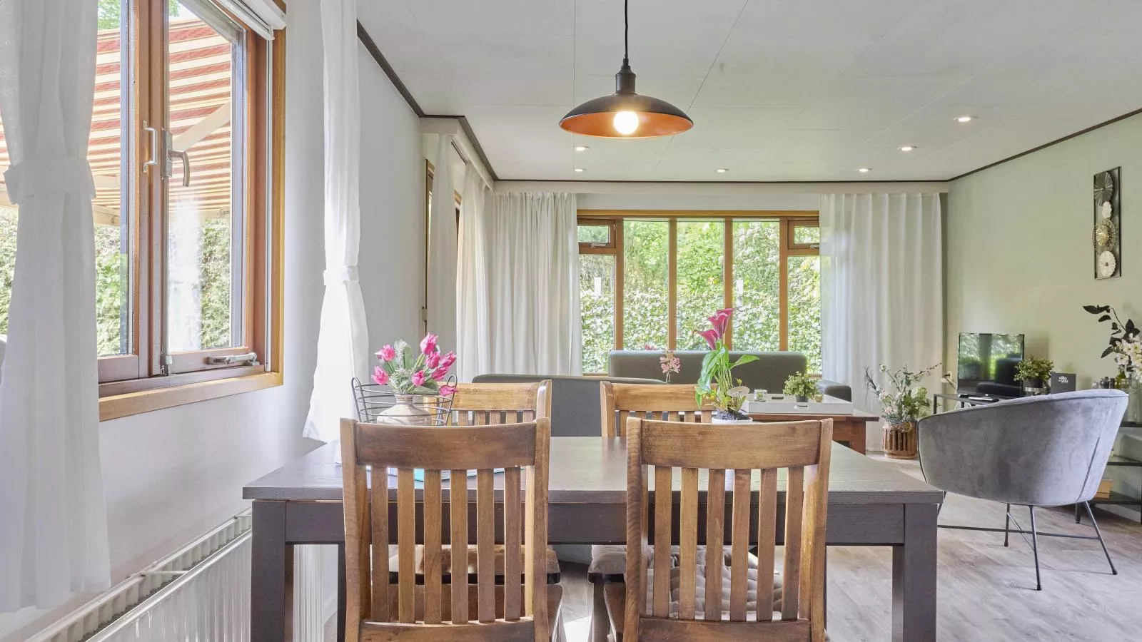 Torenvalk-Dining room