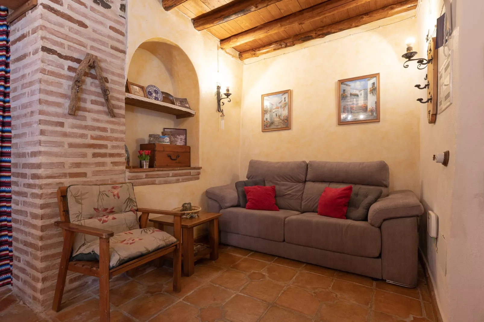 El Porton-Living room