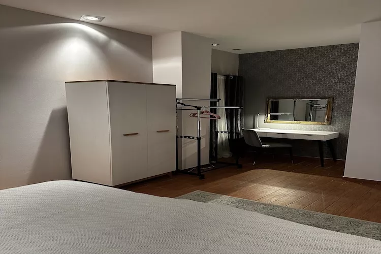 Apartment Frankie's Place - Two-Bedroom Apartment with Terrace and Sea View-Indoor