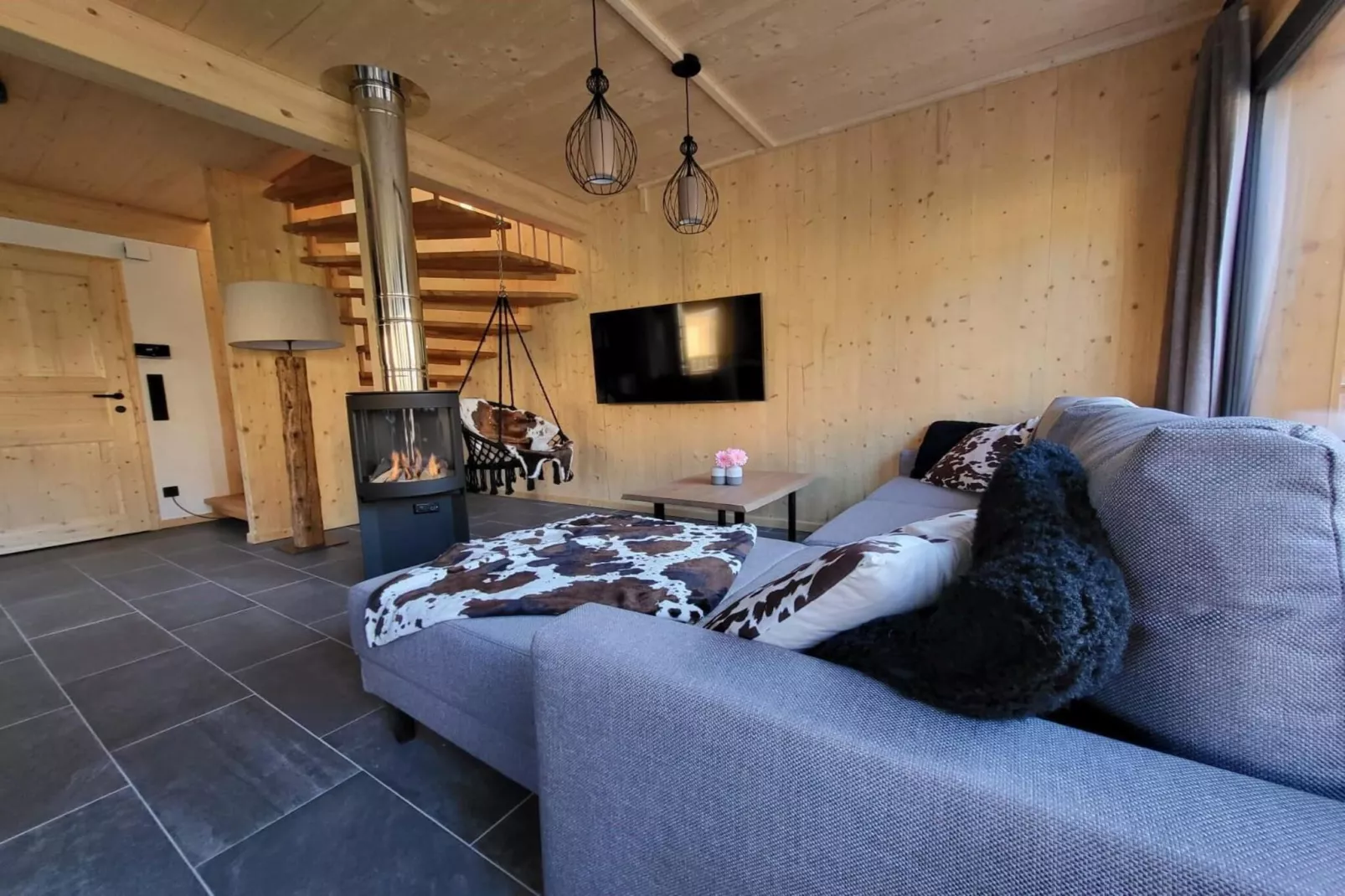 Kreischberg Chalets 50-Living room