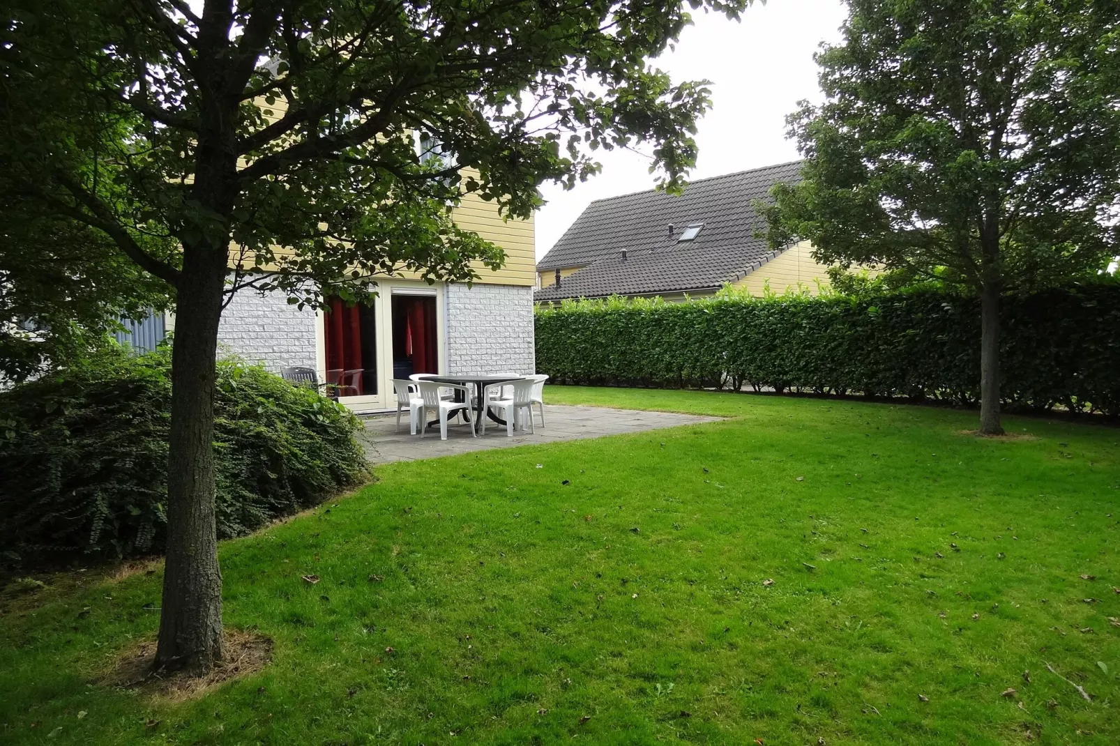 Villapark De Oesterbaai 74-Jardin d'été