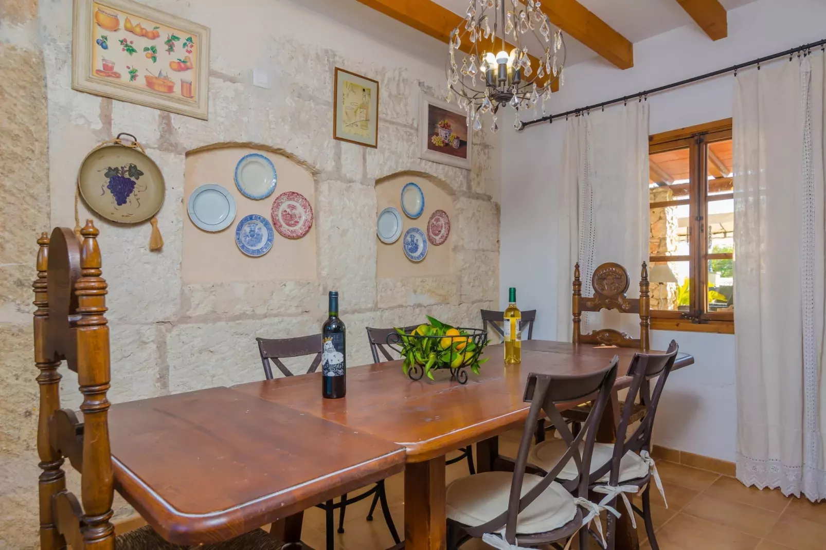 Can Rius-Dining room