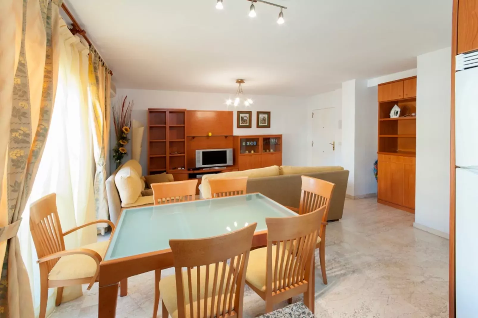 Cascades-Dining room
