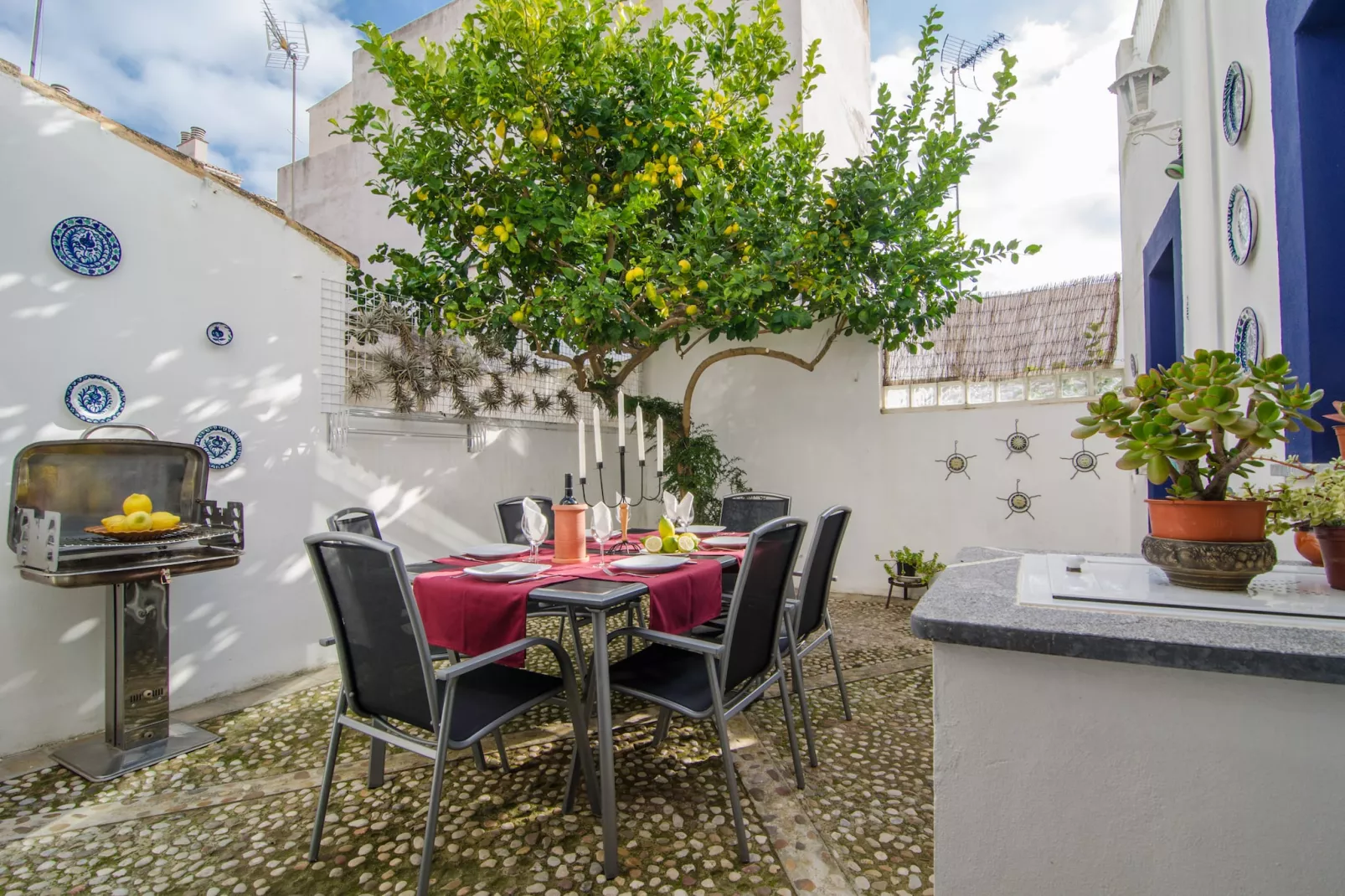 Na Llebrona-Terrace balcony