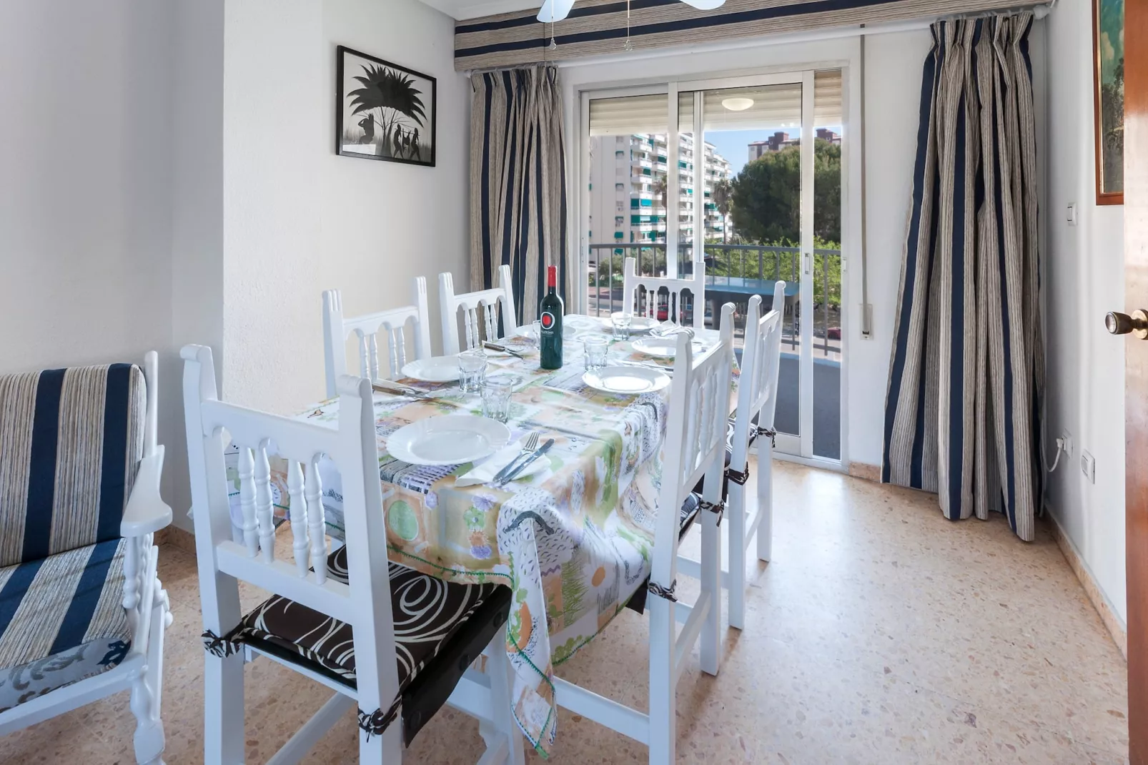 Rosmeri-Dining room