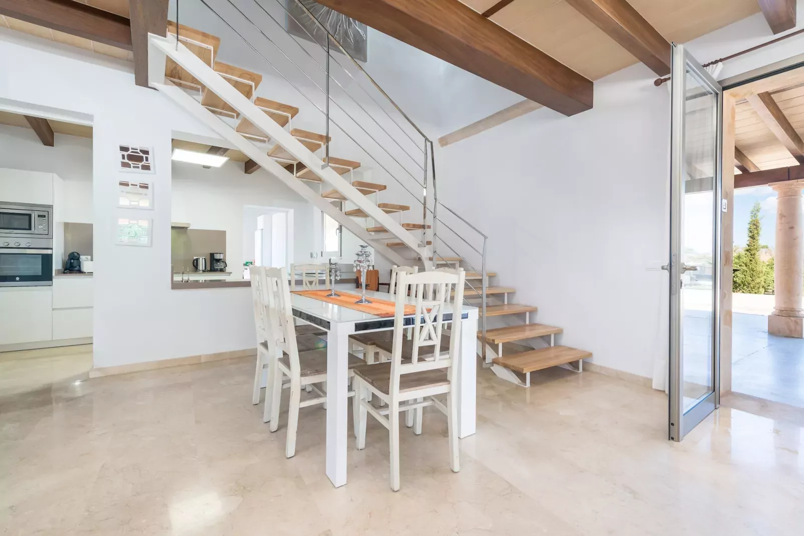 Can Brivo-Dining room