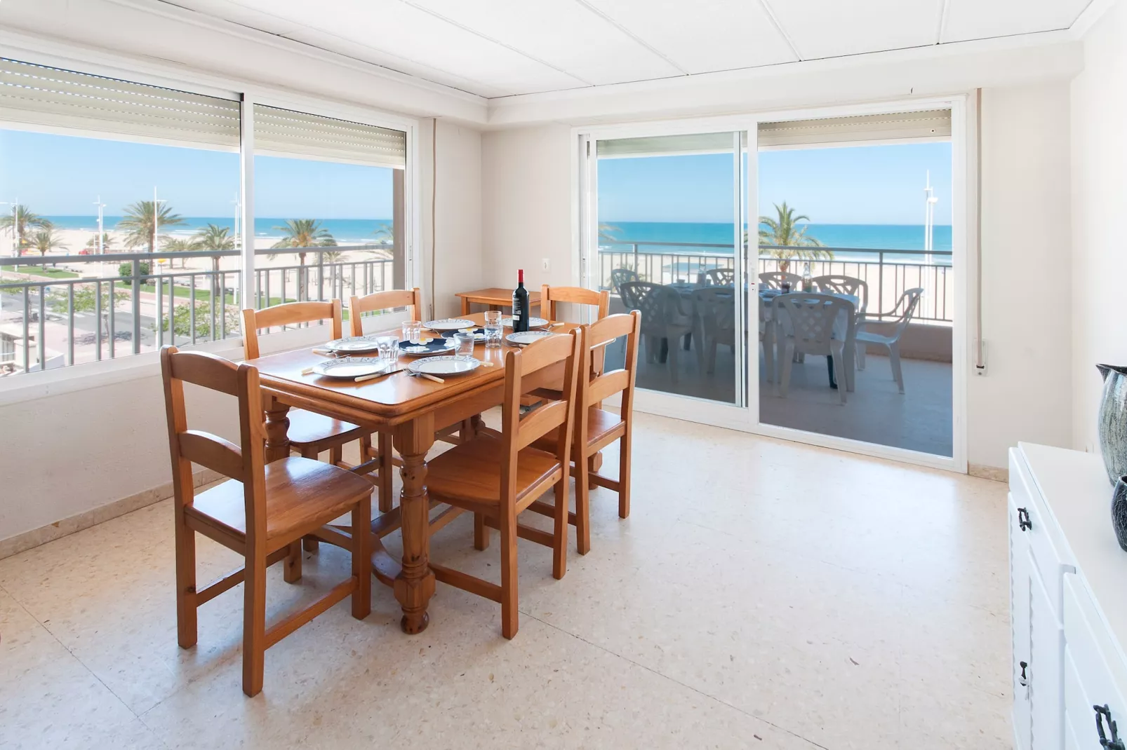 Piropo-Dining room